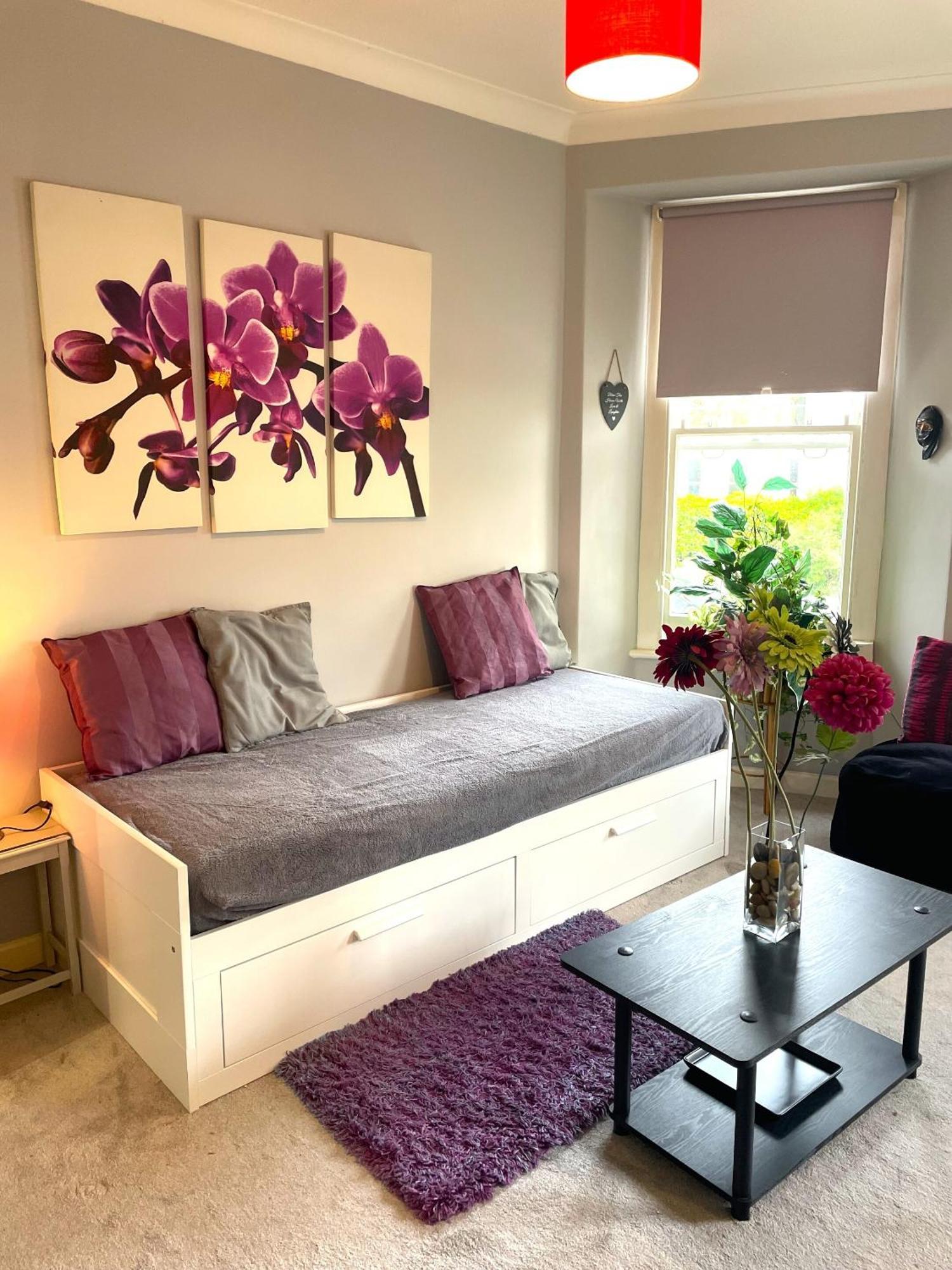 Snug Studio Apartment In Central Location Bristol Exterior photo