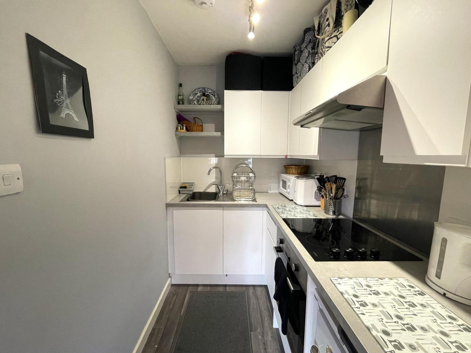 Snug Studio Apartment In Central Location Bristol Exterior photo