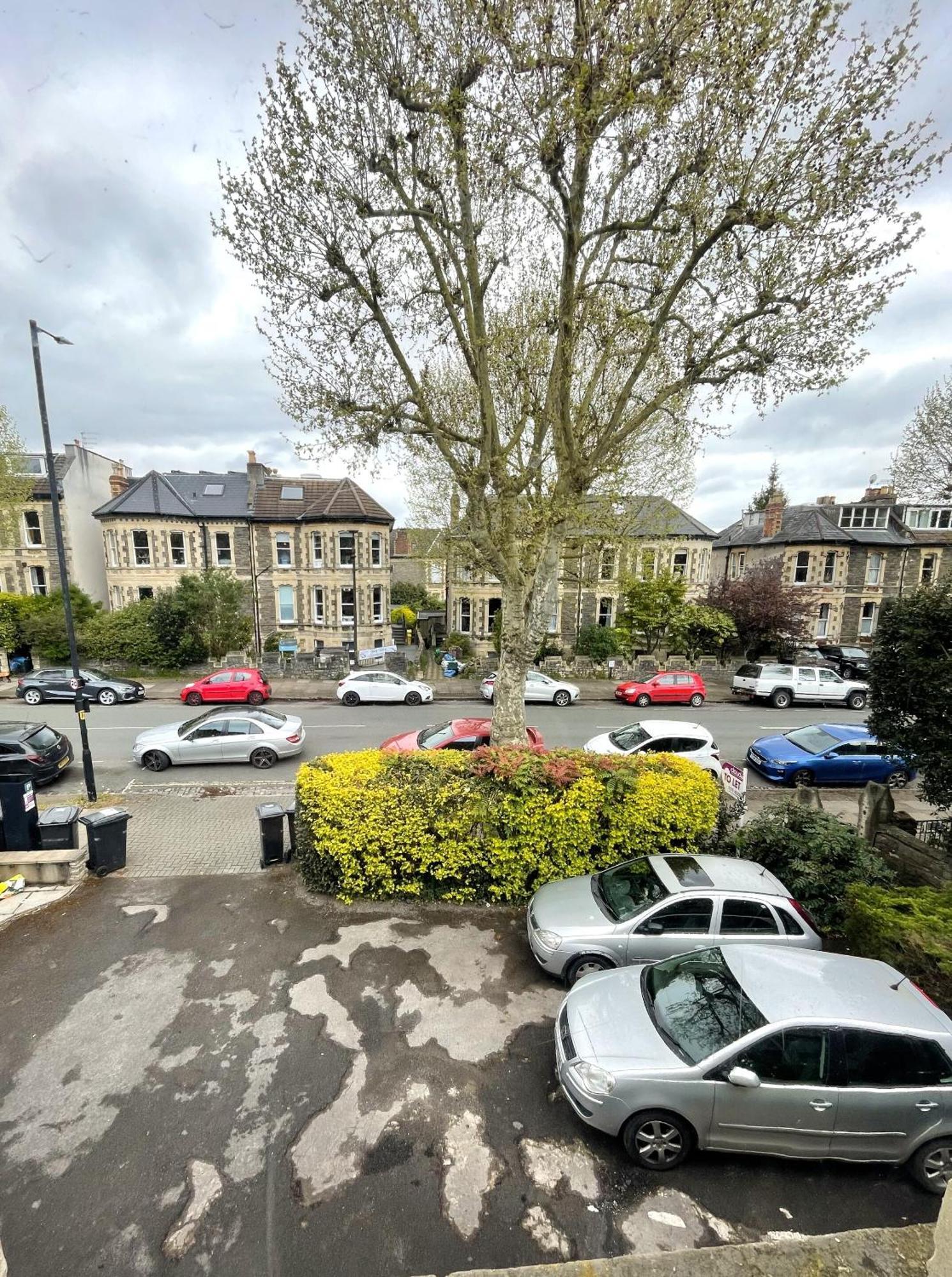 Snug Studio Apartment In Central Location Bristol Exterior photo
